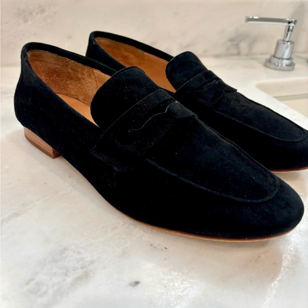 Quince size 9 Italian suede loafers